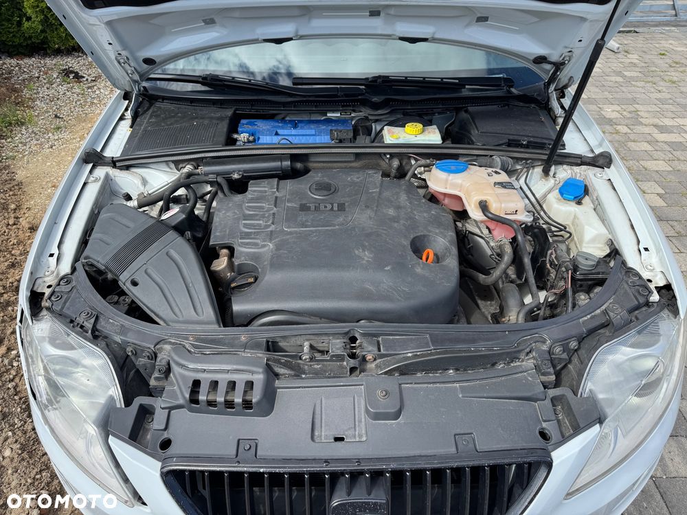 Seat Exeo 2.0 TDI CR Sport - 12
