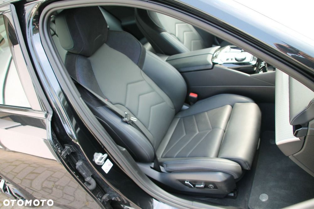 BMW Seria 5 520d mHEV M Sport - 12