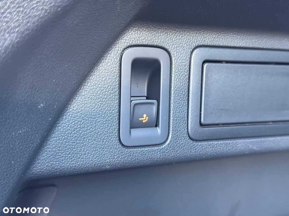 Volkswagen Tiguan - 36