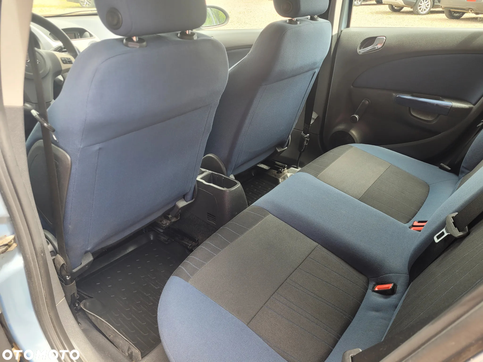 Opel Corsa 1.4 16V Enjoy - 12