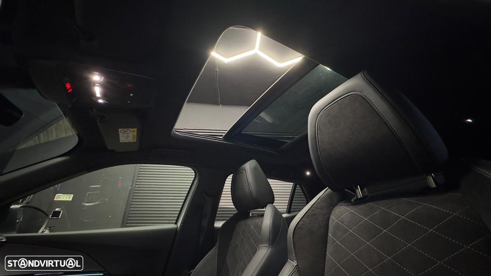 Peugeot e-2008 GT+ - 31