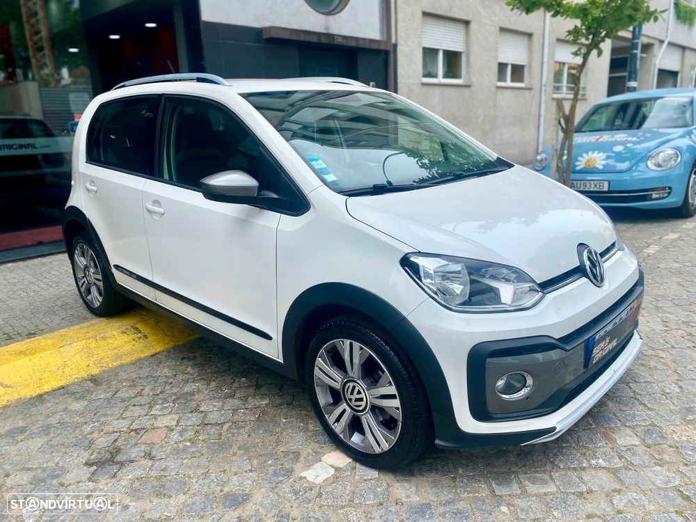 VW Cross Up! 1.0 Auto - 4