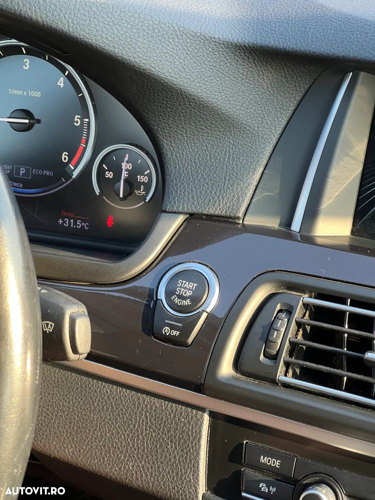 BMW Seria 5 520d xDrive - 28