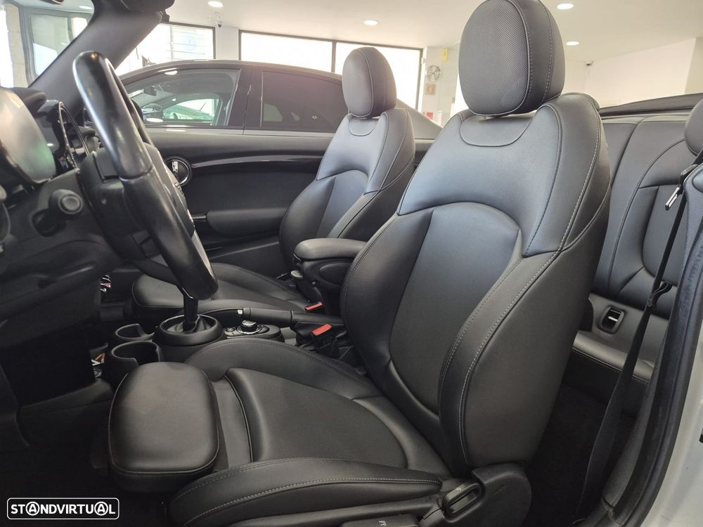 MINI Cabrio Cooper Premium Extra Essential Auto - 18