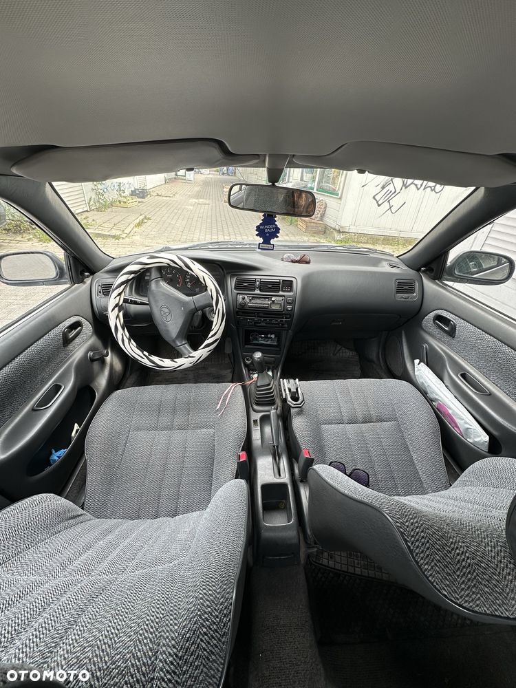 Toyota Corolla - 6