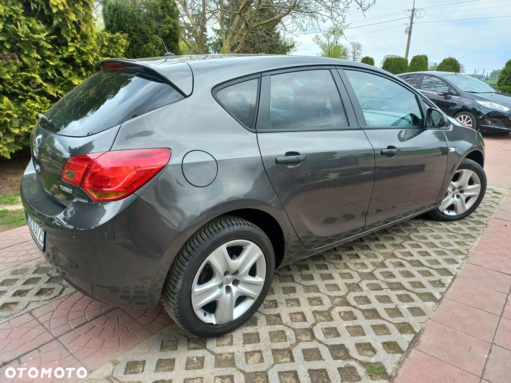 Opel Astra 1.4 Turbo - 8