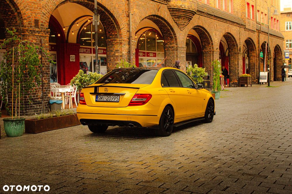 Mercedes-Benz Klasa C 350 CDI DPF (BlueEFFICIENCY) 7G-TRONIC Avantgarde - 5