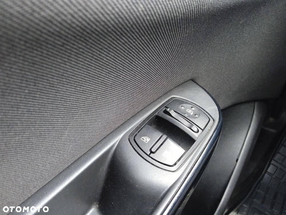 Opel Corsa 1.4 Enjoy - 17