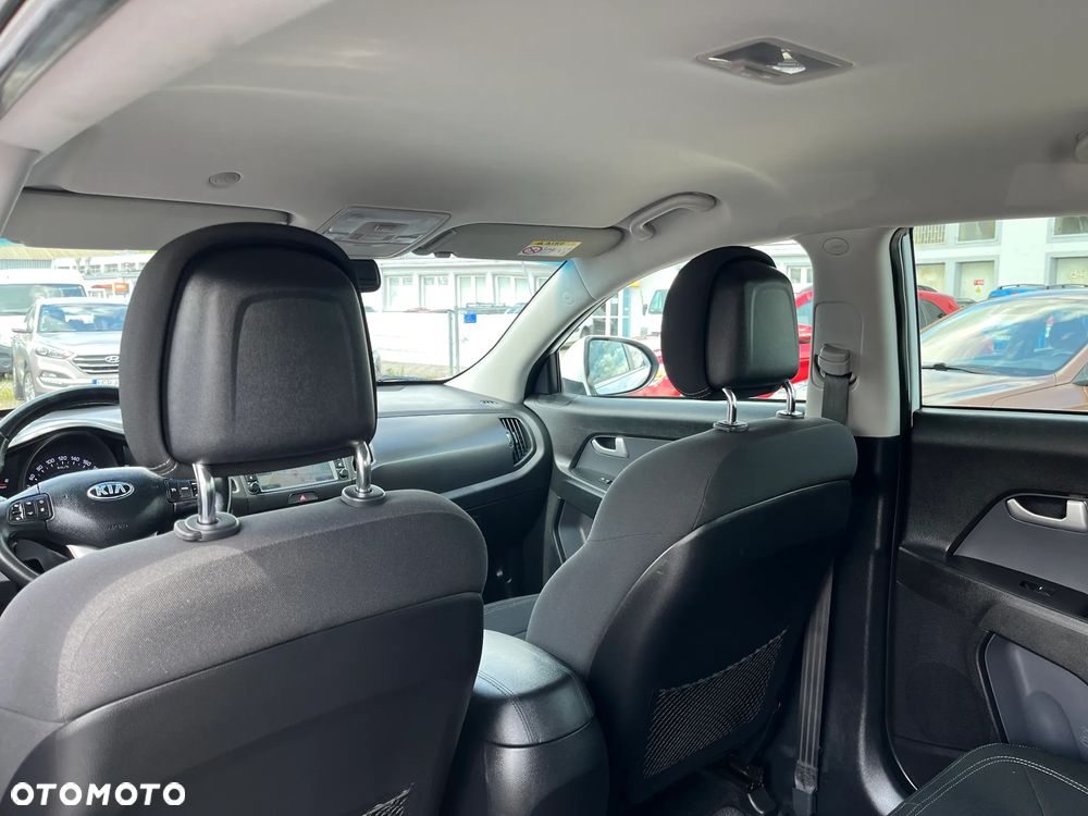 Kia Sportage 2,0 CRDI AWD Dream-Team Edition - 32