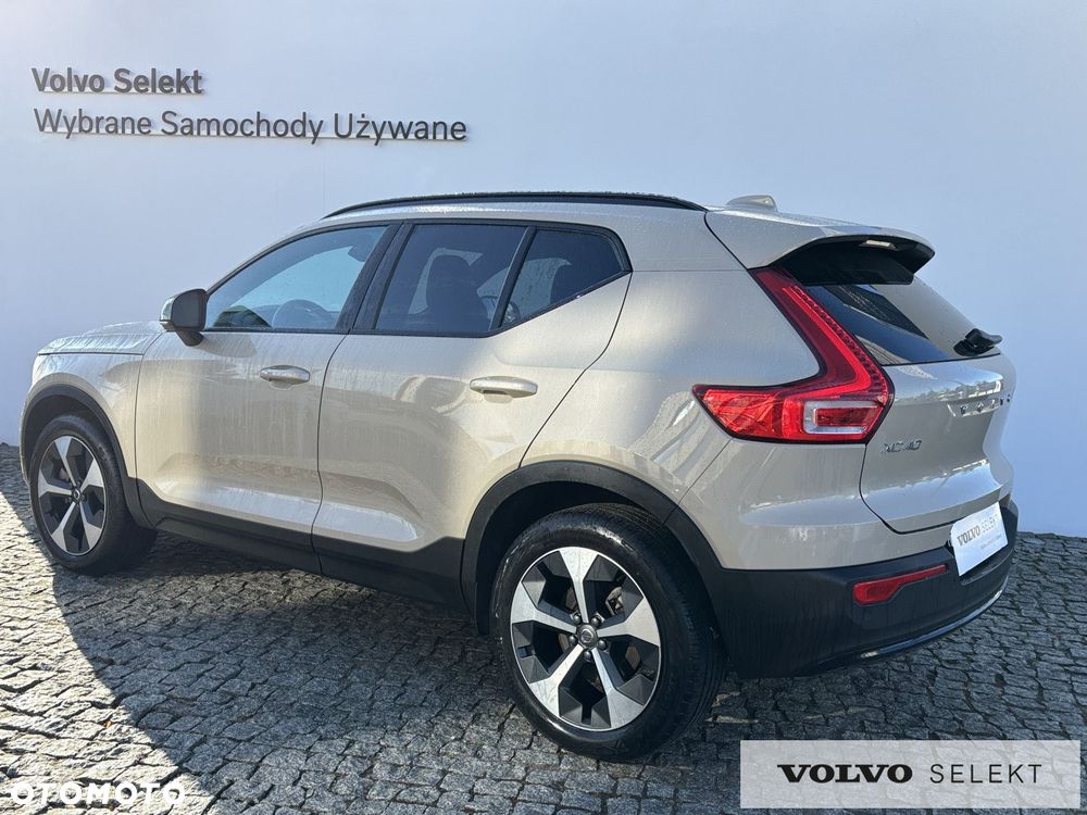 Volvo XC 40 - 4