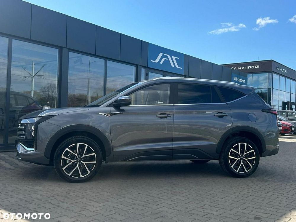 JAC JS8 - 9