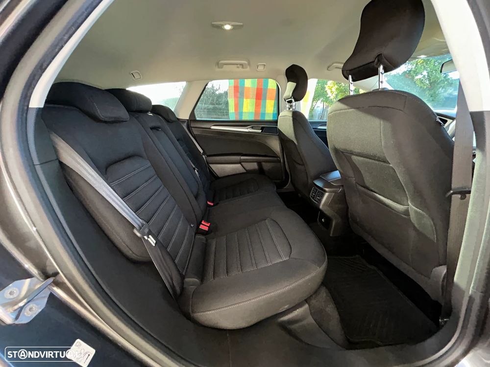 Ford Mondeo SW 1.5 TDCi Business Plus ECOnetic - 21