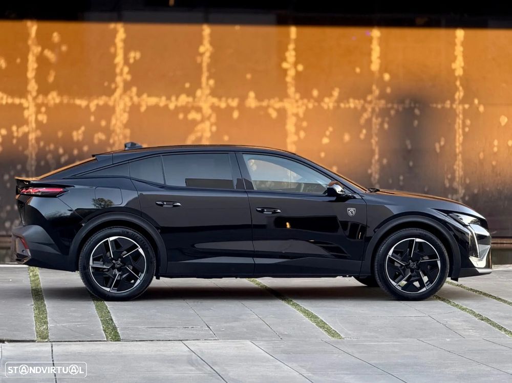 Peugeot 408 1.6 Hybrid GT e-EAT8 - 31