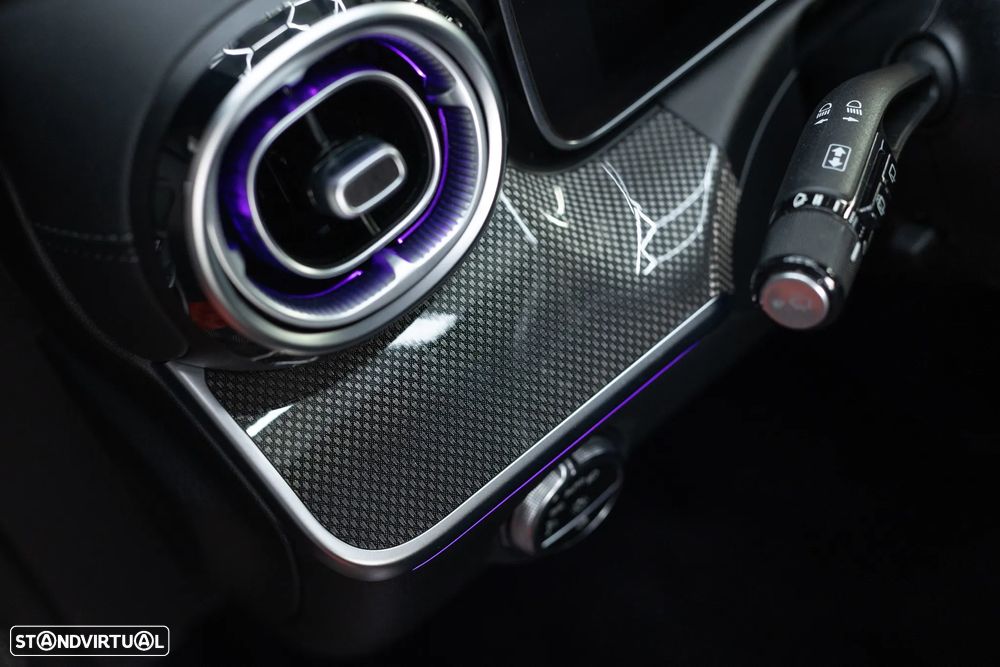 Mercedes-Benz C 300 e AMG Line - 23