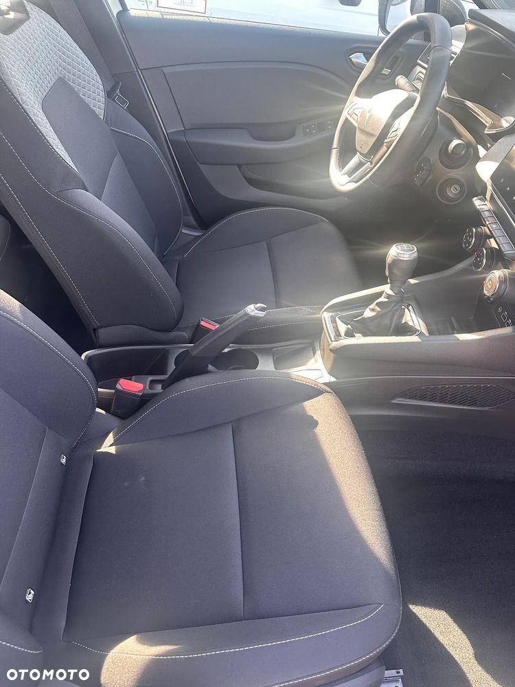 Renault Clio - 20