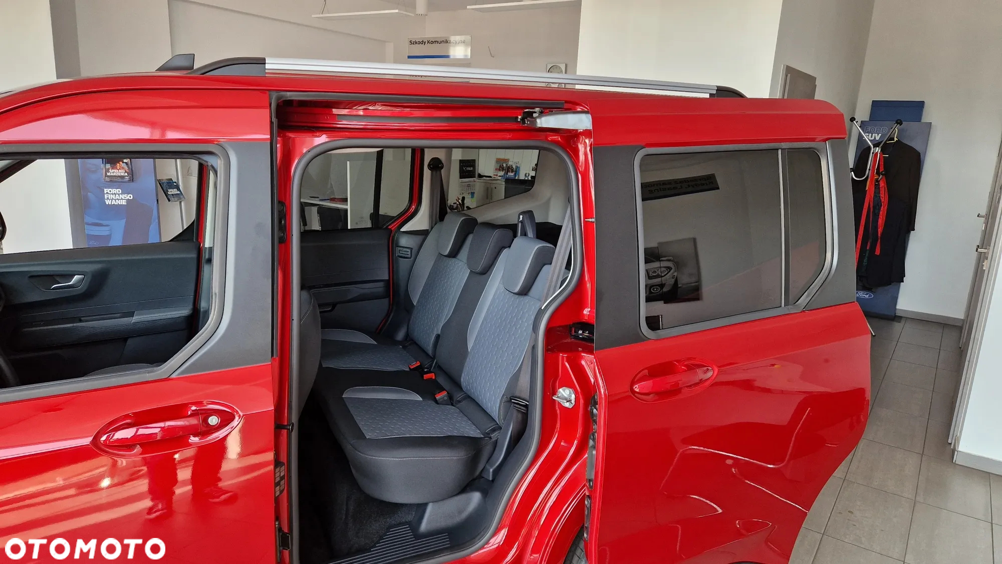 Ford Tourneo Courier 1.0 EcoBoost Titanium - 14