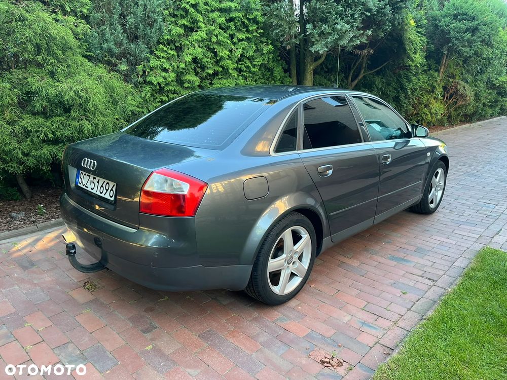 Audi A4 Limousine - 2