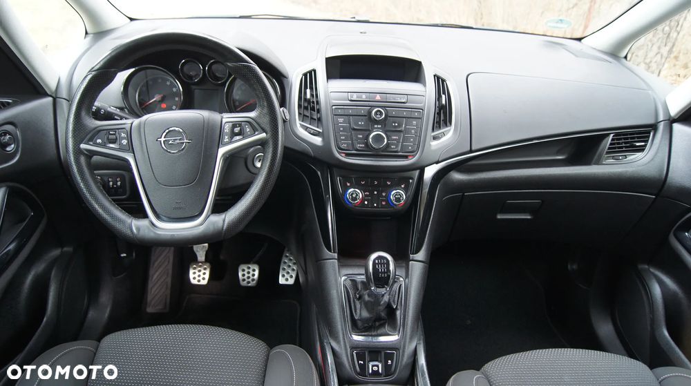 Opel Zafira - 14