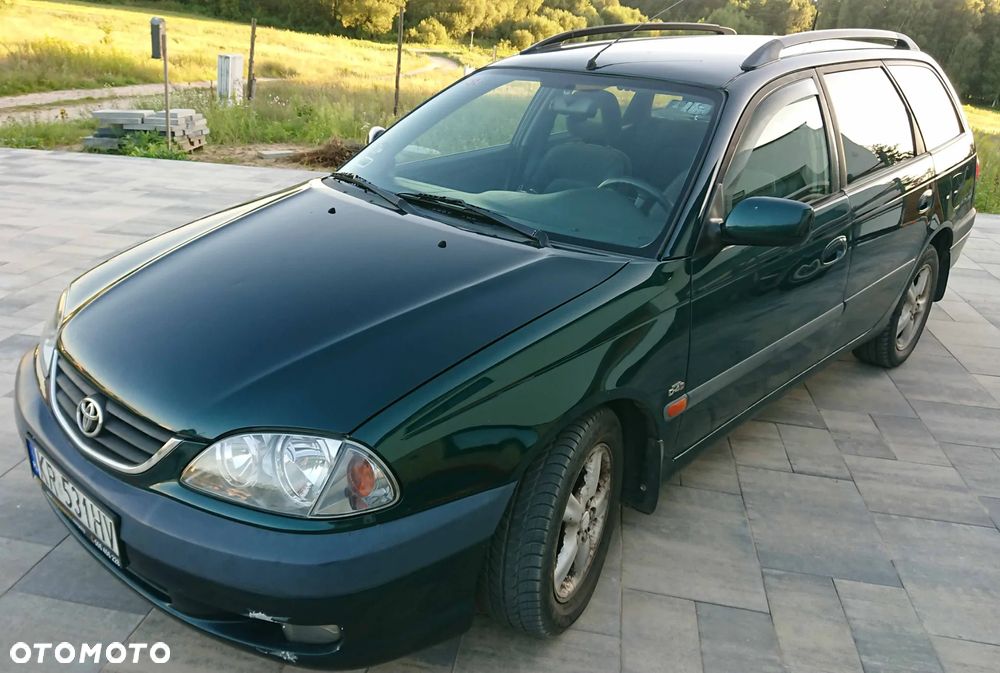 Toyota Avensis 2.0 D-4D Sol - 4