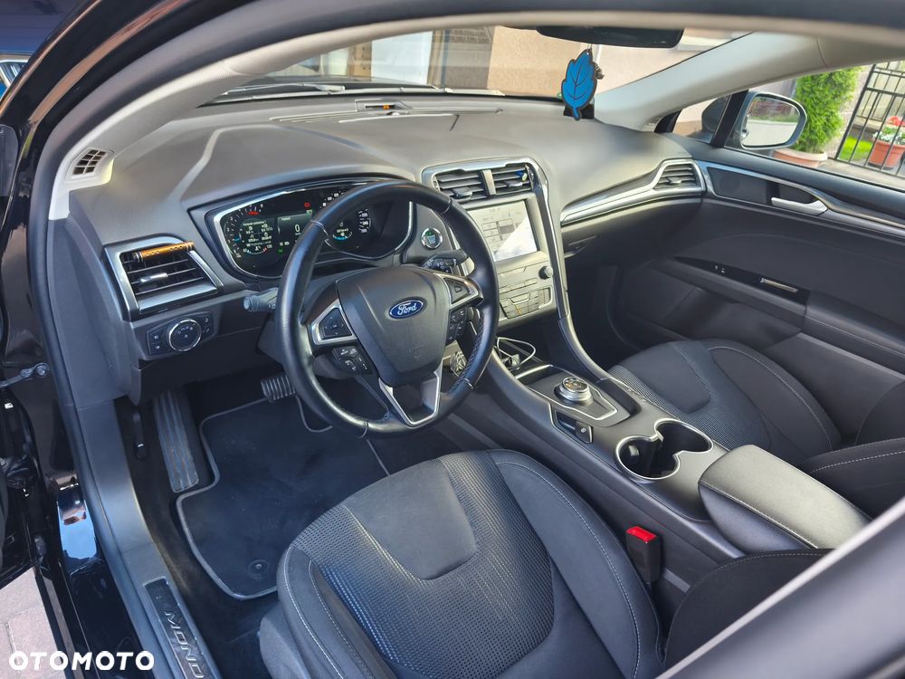 Ford Mondeo 2.0 EcoBlue Titanium - 12