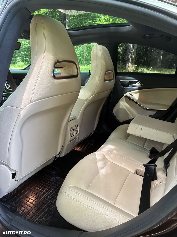 Mercedes-Benz CLA 250 4MATIC Aut. - 12