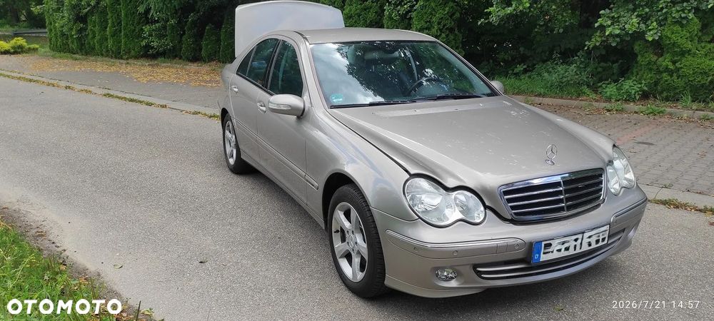 Mercedes-Benz Klasa C 230 Avantgarde Sport Edition - 11