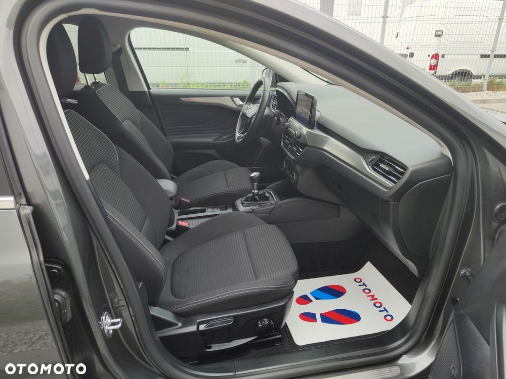 Ford Focus 1.5 EcoBoost STart-Stopp-System TITANIUM - 12