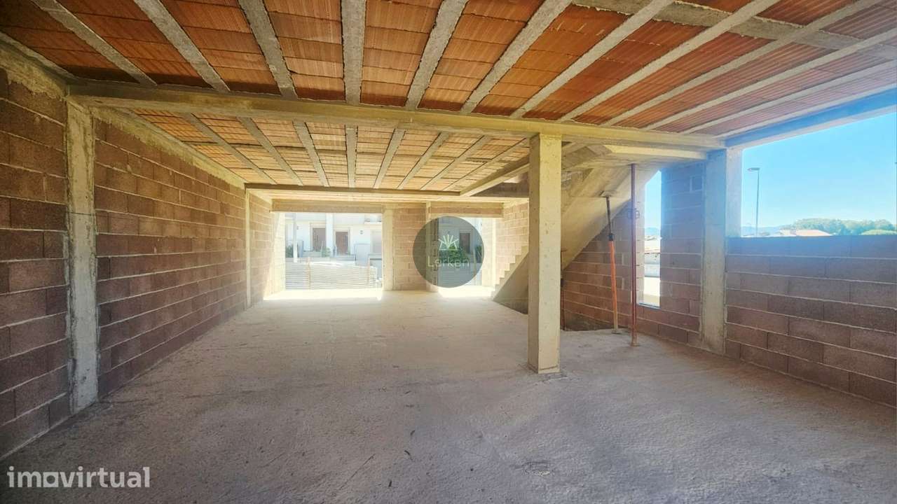 Moradia em Banda T3 Venda em Loureira,Vila Verde - Grande imagem: 2/17