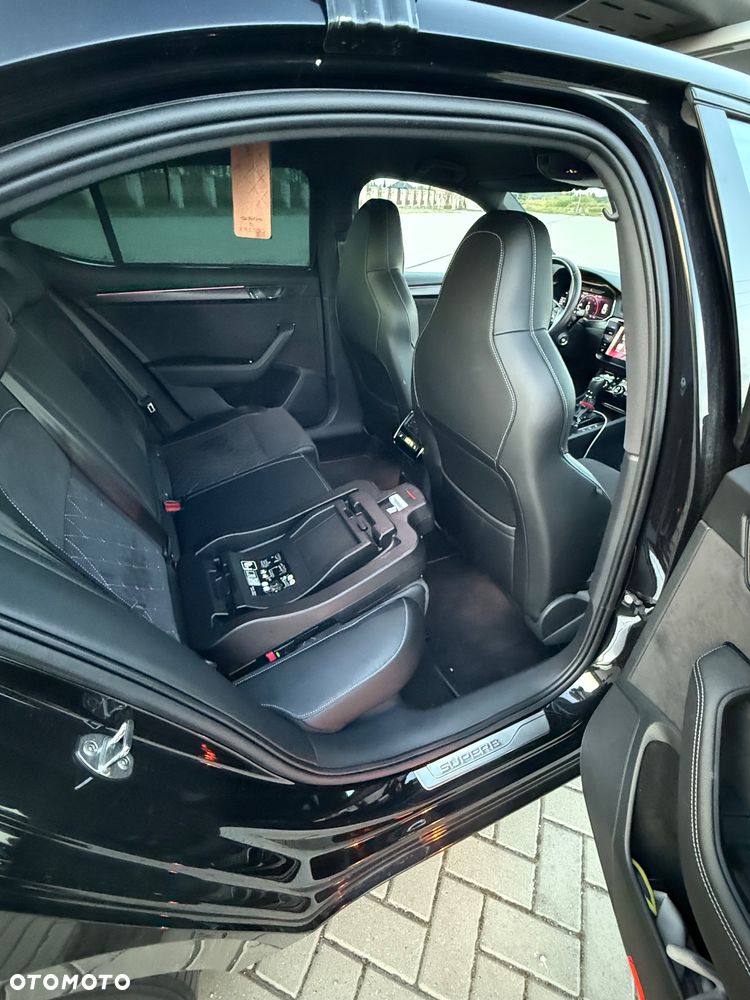 Skoda Superb 2.0 TSI 4x4 Sportline DSG - 14