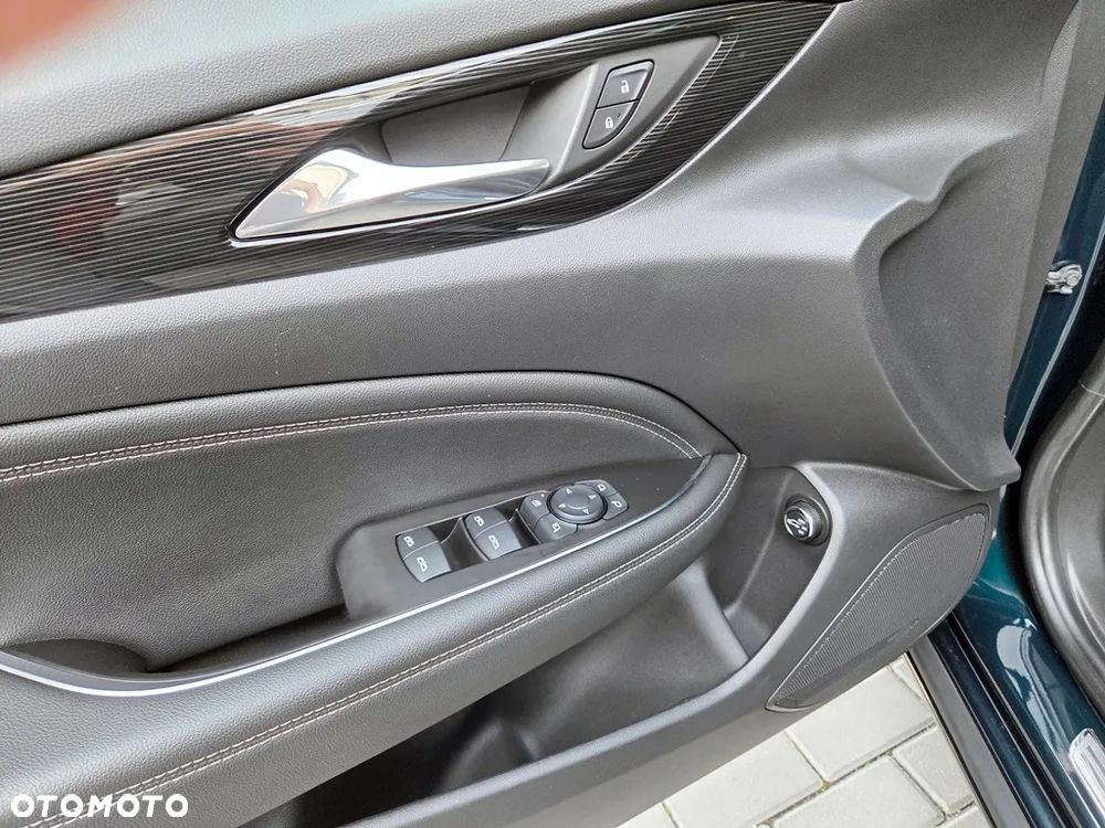 Opel Insignia - 20