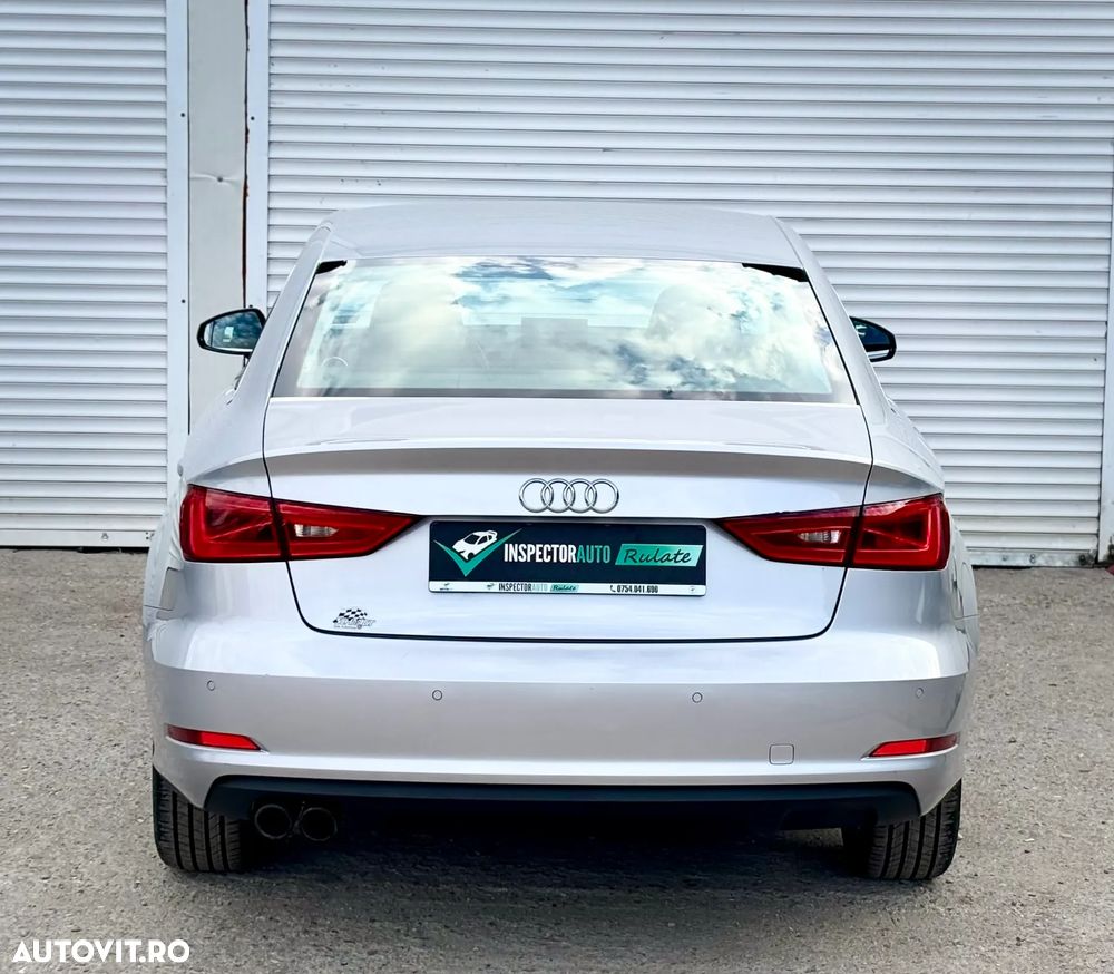 Audi A3 1.4 TFSI COD Stronic Ambiente - 12