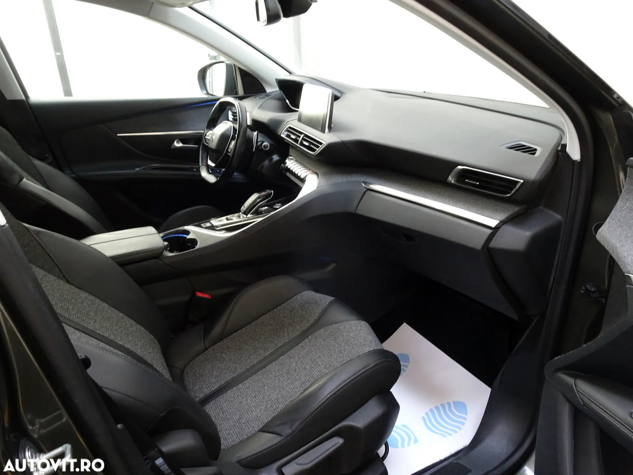Peugeot 3008 - 11