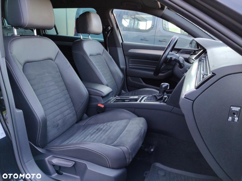 Volkswagen Passat - 24