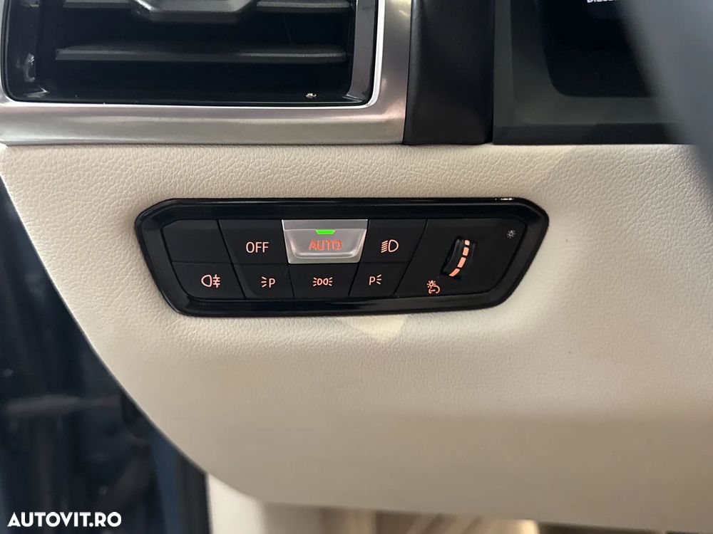 BMW Seria 8 - 17