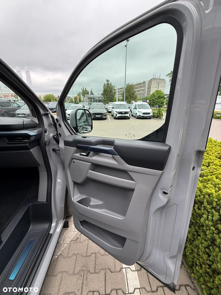 Ford Tourneo Custom 2.0 EcoBlue 320 L2 Active - 29