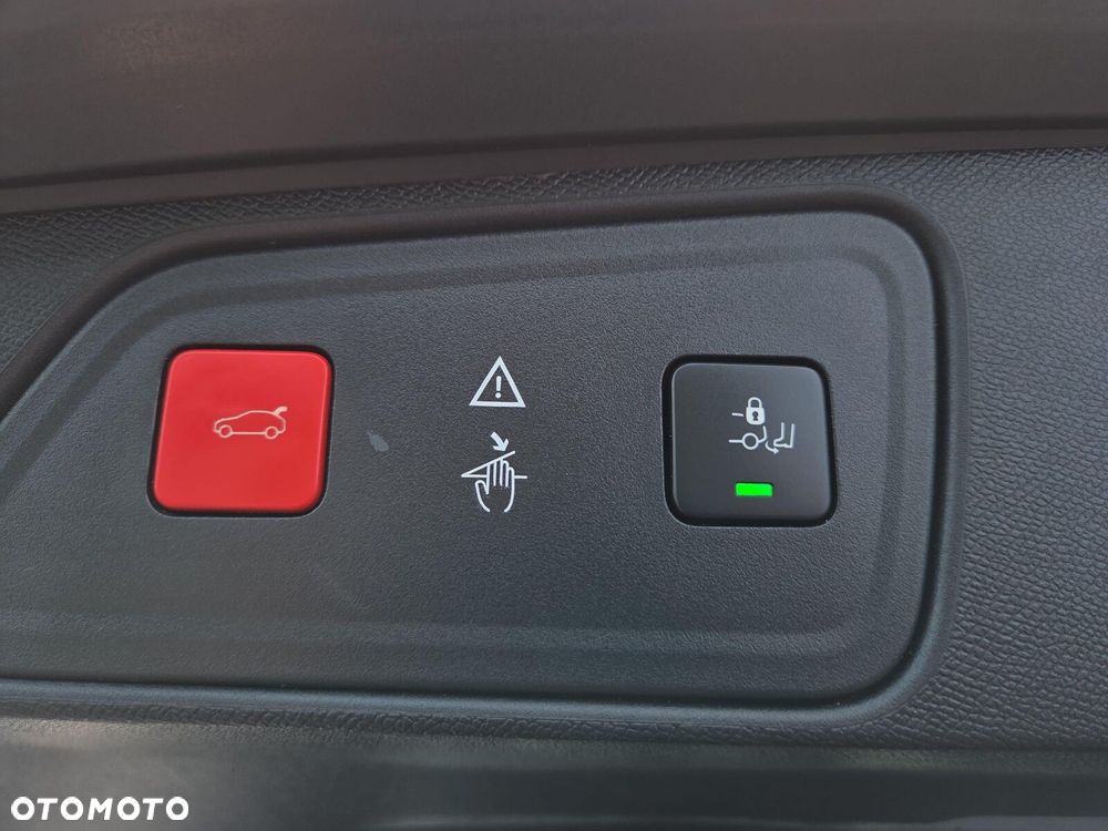 Peugeot 3008 2.0 BlueHDi Crossway S&S EAT8 - 28