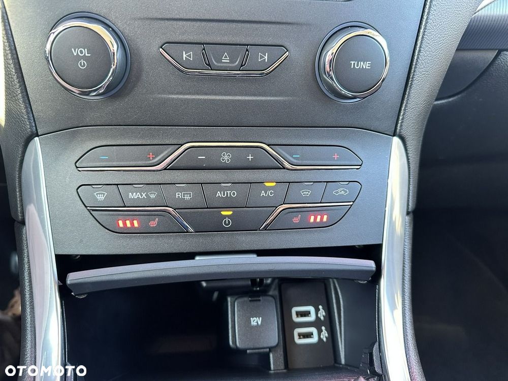 Ford S-Max 2.0 TDCi 4WD Titanium PowerShift - 27