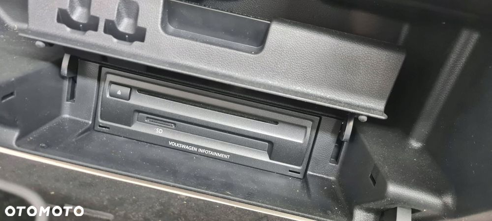 vw polo v 6c / 6r schowek pasażera – zmieniarka czytnik navi - 3