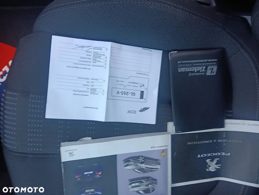 Peugeot 308 SW BlueHDi 120 EAT6 Stop & Start Allure - 33