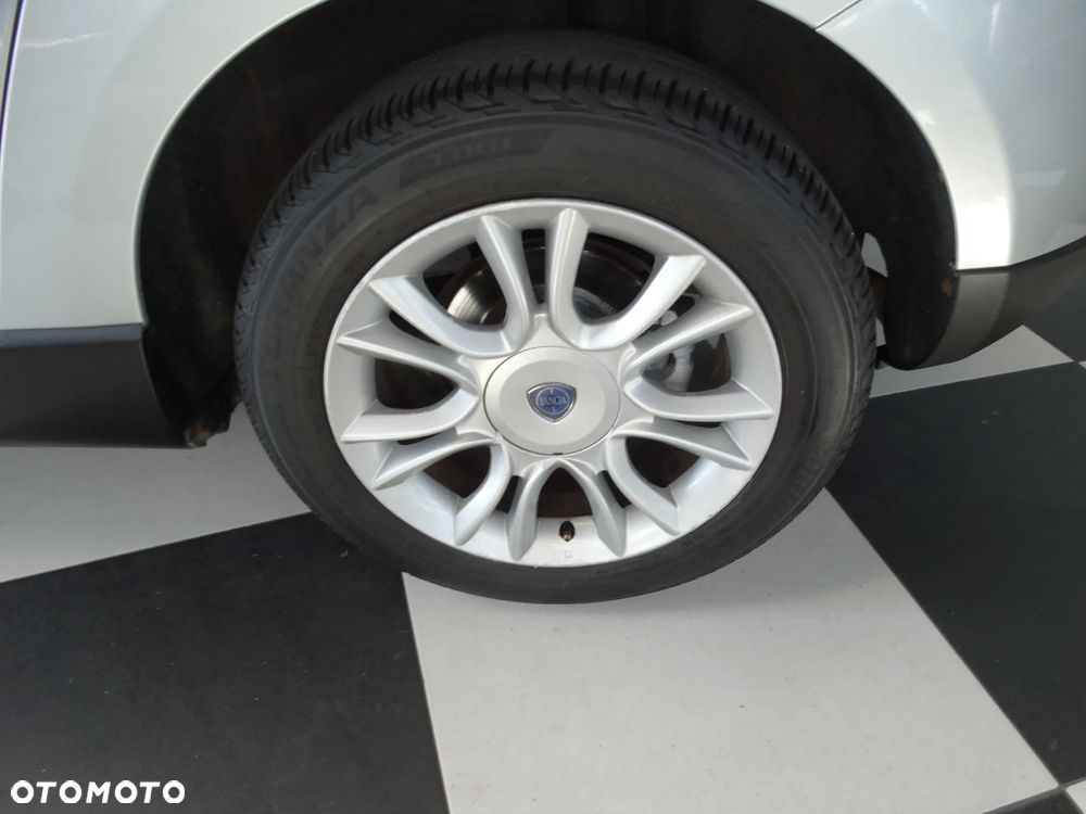 Lancia Delta 1.6 MultiJet 16v DFN6 Platinum - 22