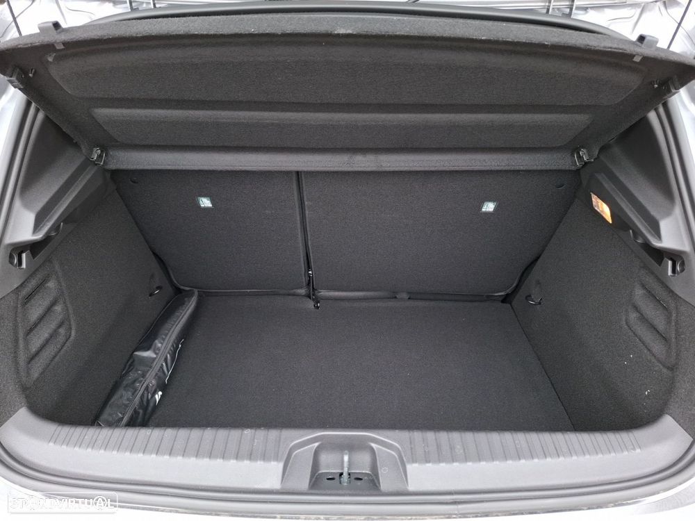 Renault Clio 1.0 TCe Techno Bi-Fuel - 25