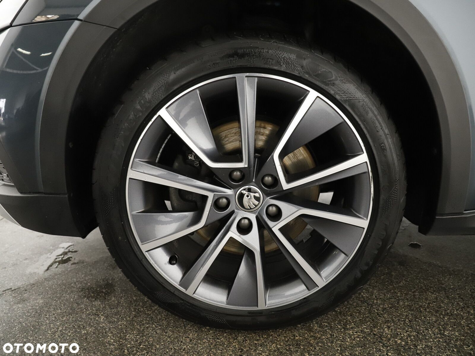 Skoda Octavia 2.0 TDI 4x4 Scout DSG - 27