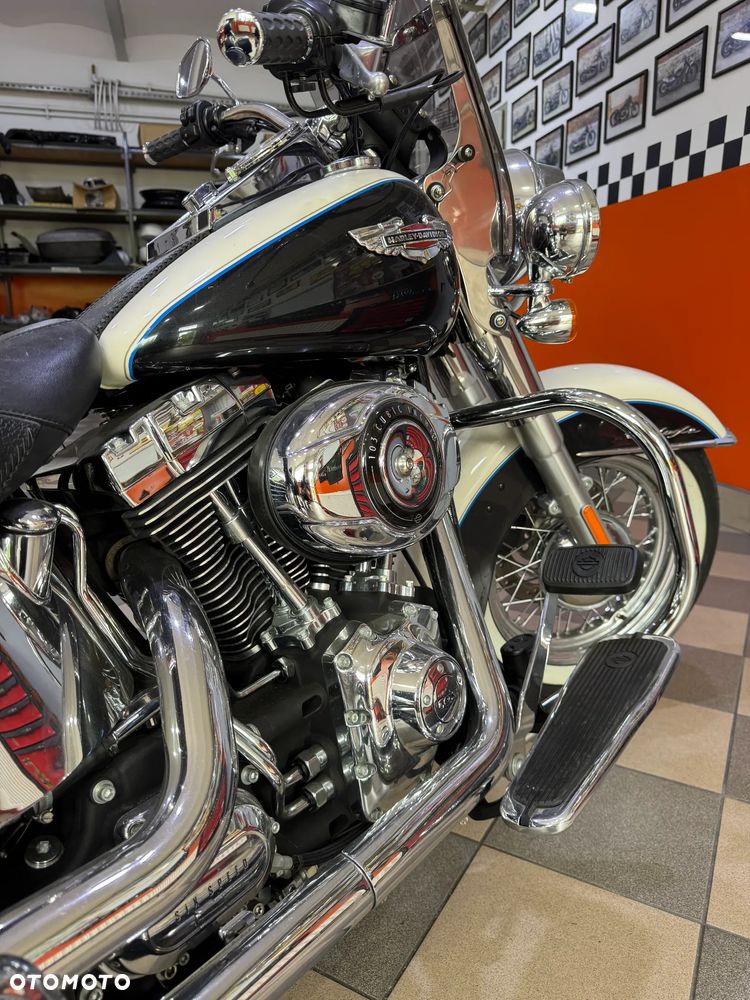 Harley-Davidson Softail Deluxe - 12