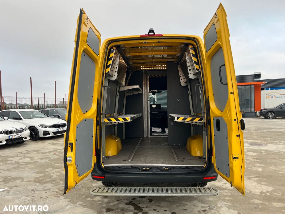 Mercedes-Benz Sprinter - 17
