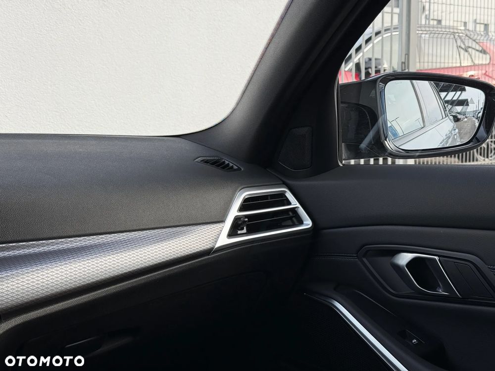 BMW Seria 3 - 18