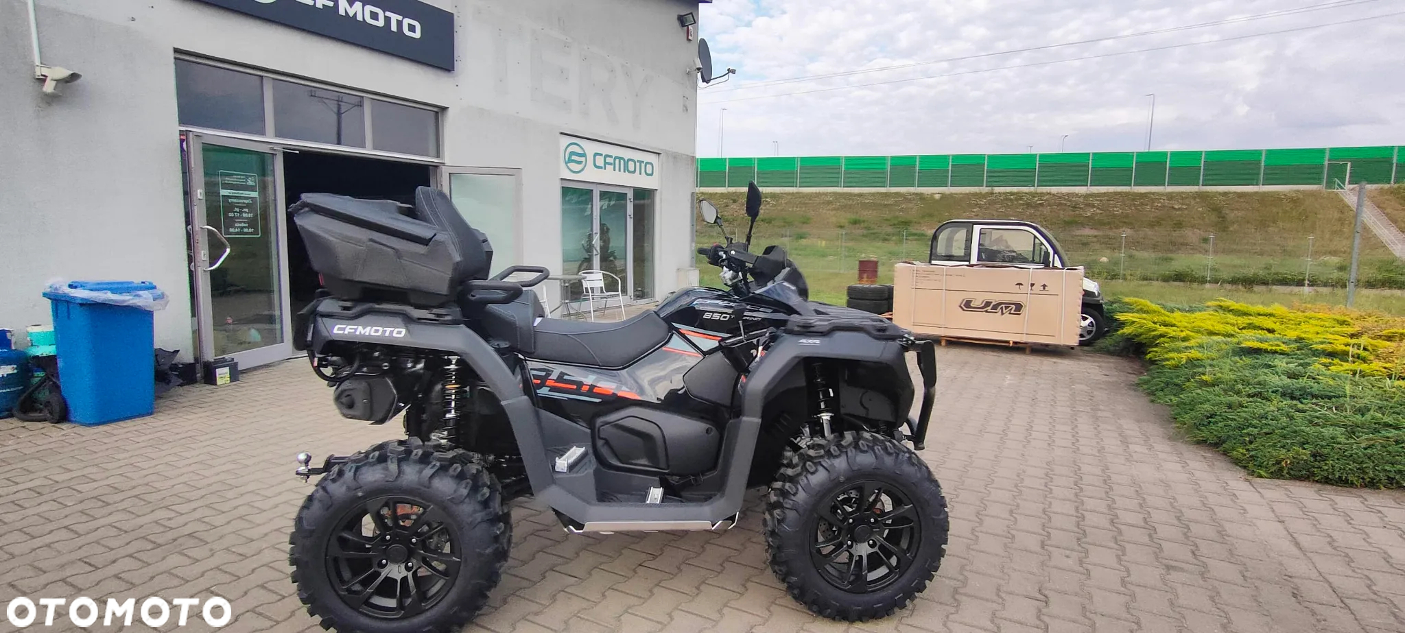 CFMoto CForce - 18