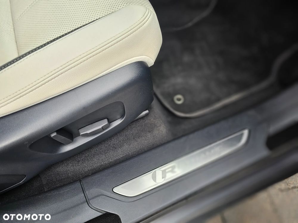 Land Rover Range Rover Velar 2.0d R-Dynamic SE - 18