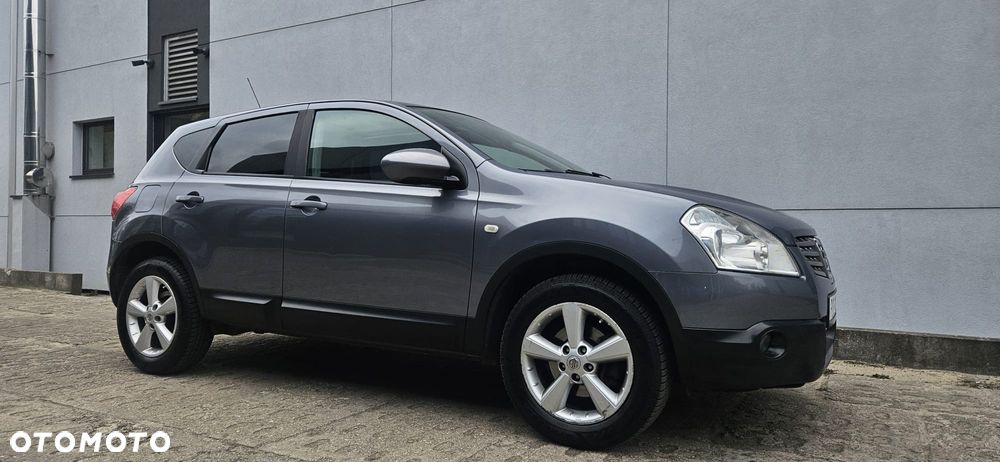 Nissan Qashqai 2.0 dCi 4 x 4 DPF tekna - 1