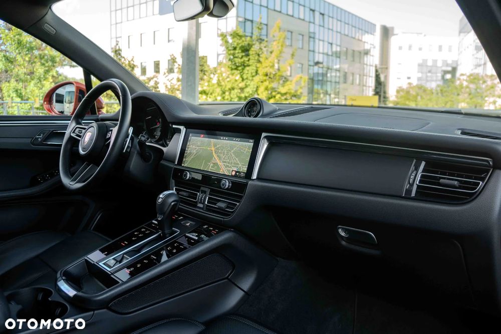 Porsche Macan Standard - 16
