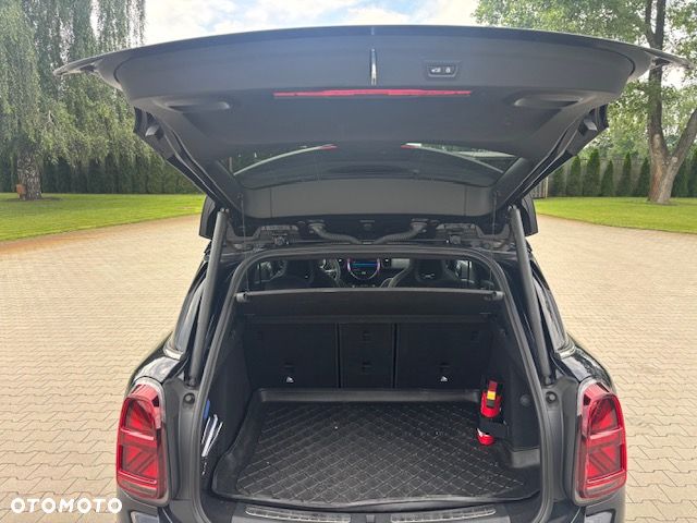 MINI John Cooper Works ALL4 sport - 8